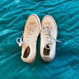 White Converse! Low tops